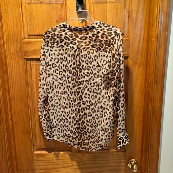 Equipment Femme Leopard Print Sheer Silk Blouse Small - Picture 3 of 5